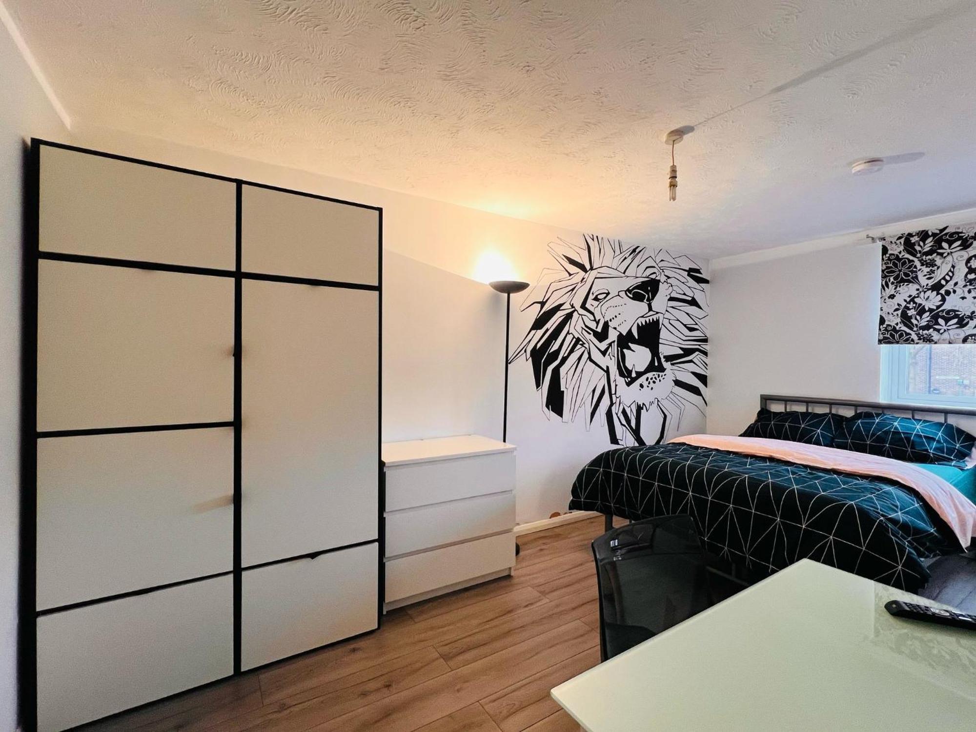 Charming 3-bedroom, Bow, Appartamento