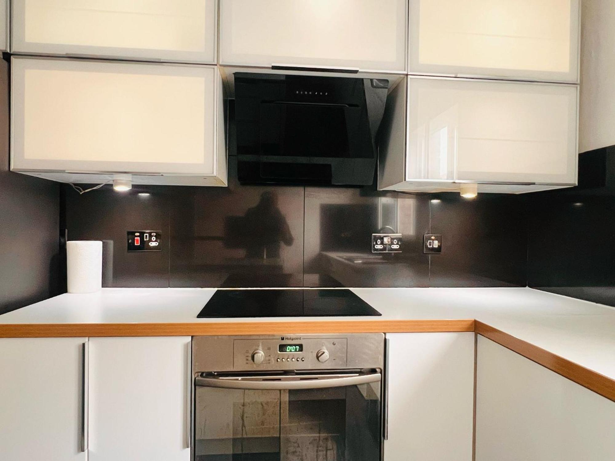 Appartamento Charming 3-bedroom, Bow, *