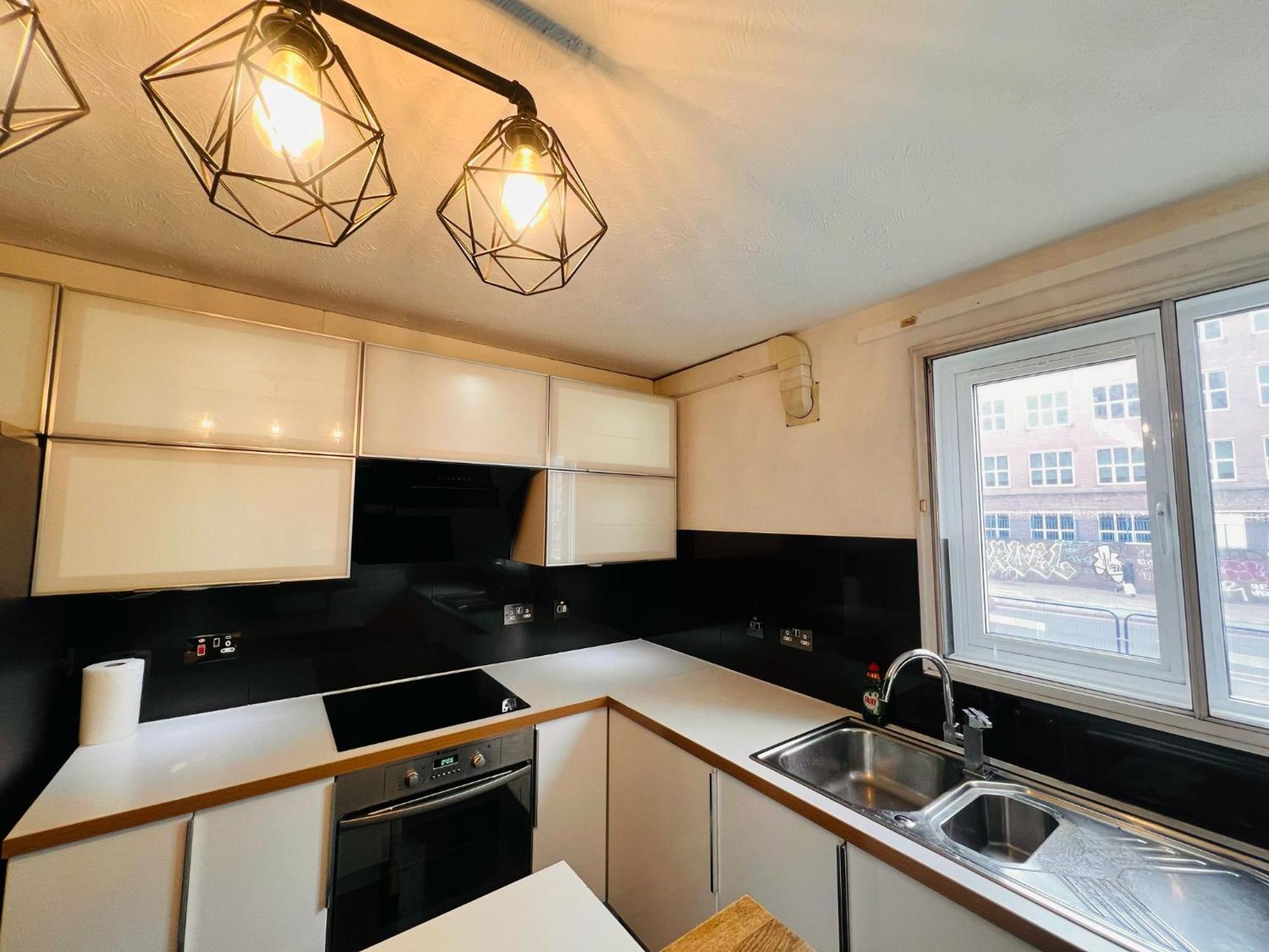Charming 3-bedroom, Bow, Appartamento *
